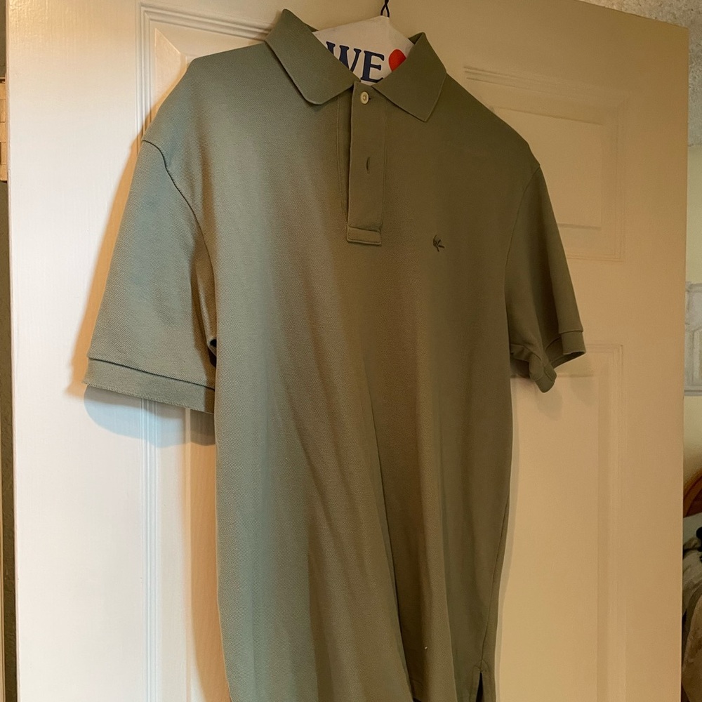 ** Almost New ** Texas Standard Brand -Austin, Tx  Army Green Polo -Medium